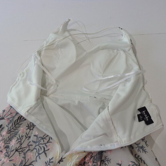 By & By Pink and Gray‎ Floral Embroidery Lovely Dress Juniors' Size 5 - Picture 6 of 10